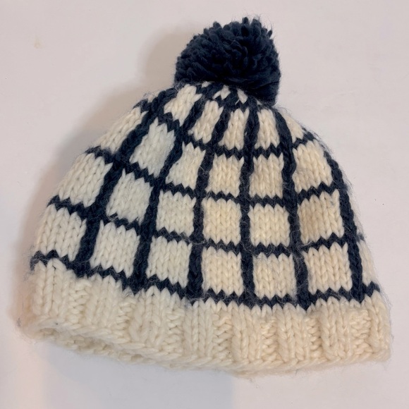 The Blueberry Hill Navy White Plaid Hand Knit Pom Beanie Hat L - Picture 1 of 5